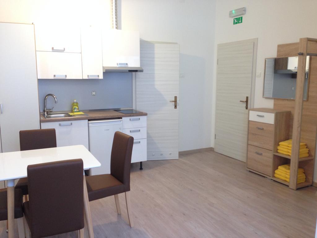 Apartments & Rooms Nardin Izola Extérieur photo