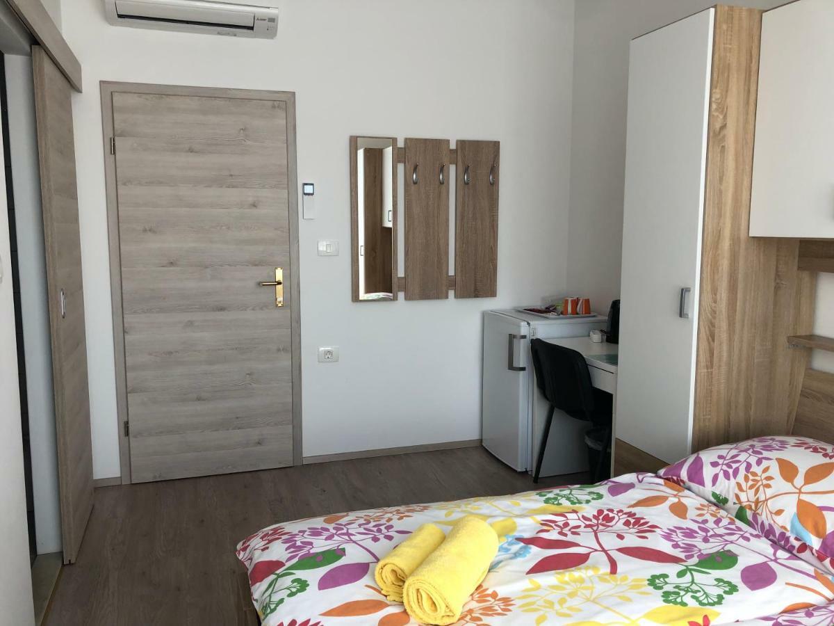 Apartments & Rooms Nardin Izola Extérieur photo